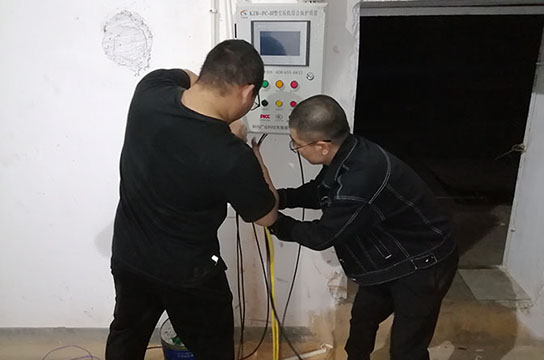 廣眾技術人員連夜安裝空壓機綜合保護裝置 以滿足客戶需求