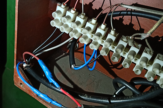 電動機(jī)軸承溫度振動監(jiān)測裝置如何選擇：鄭州廣眾