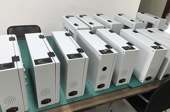 長治客戶訂購的13臺(tái)ZBK380型空壓機(jī)保護(hù)裝置生產(chǎn)完成